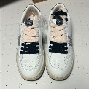 Vintage Havana Shoes Noah Style. White/Silver Mix Size 10